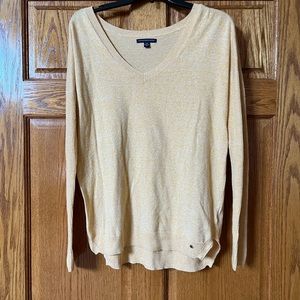 American Eagle Heathered yellow v neck sweater. EUC. Size Small.